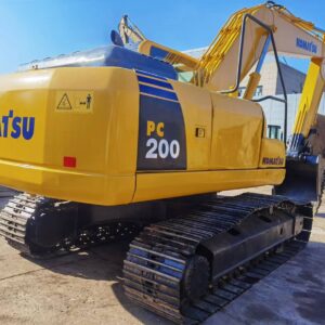Komatsu PC 200