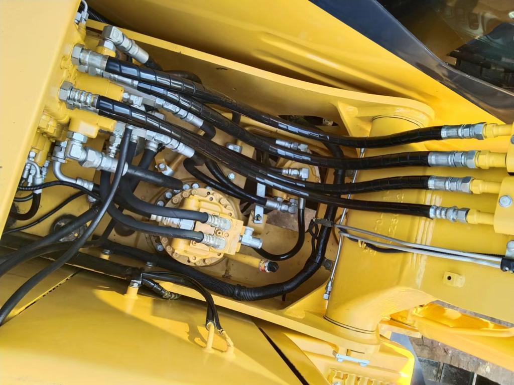 Komatsu PC 130 - Imagen 9