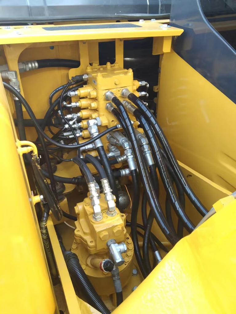 Komatsu PC 130 - Imagen 4