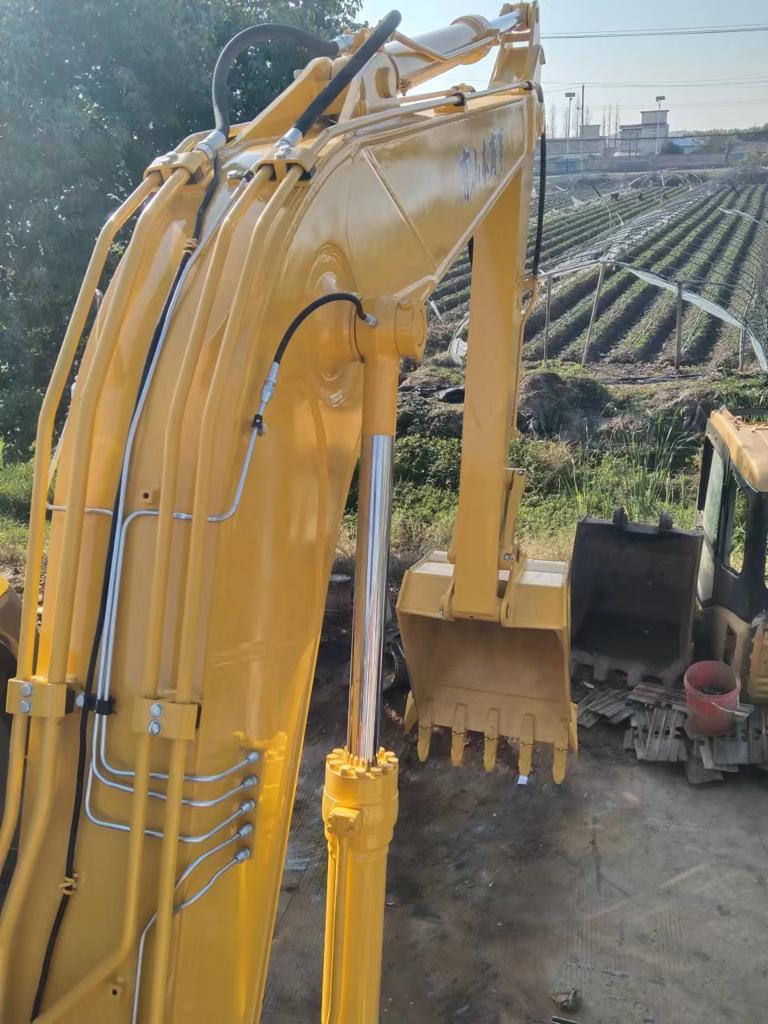 Komatsu PC 130 - Imagen 10