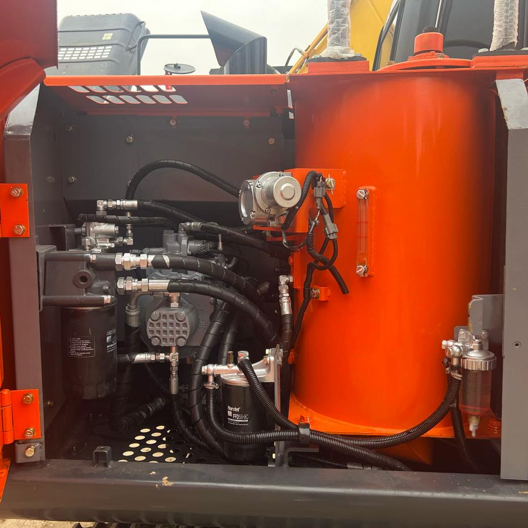 Hitachi ZX 120 - Imagen 6