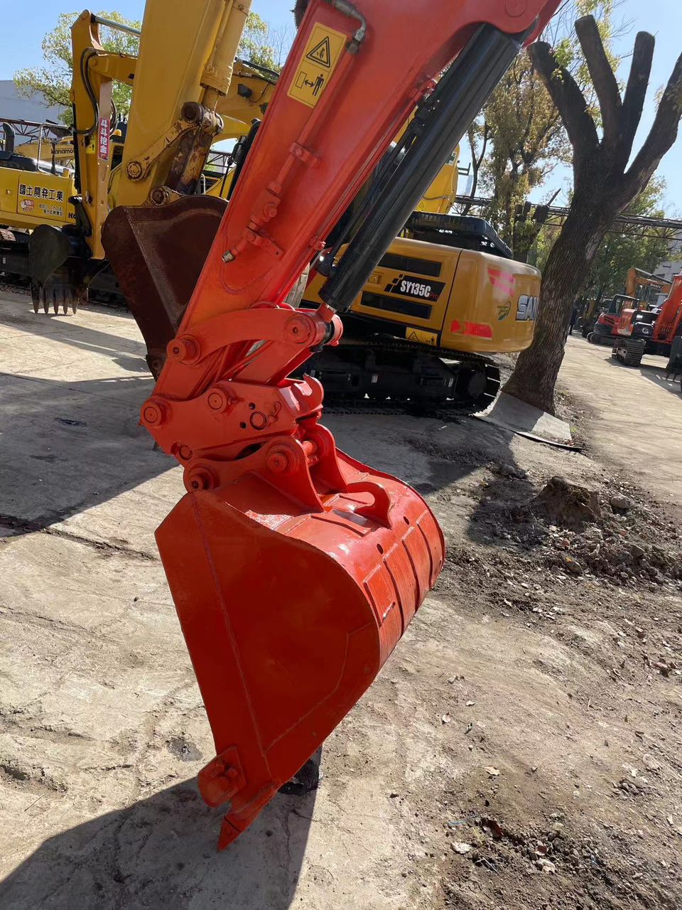 Mini Excavadora Hitachi ZAXIS 50 Seminueva - Imagen 8