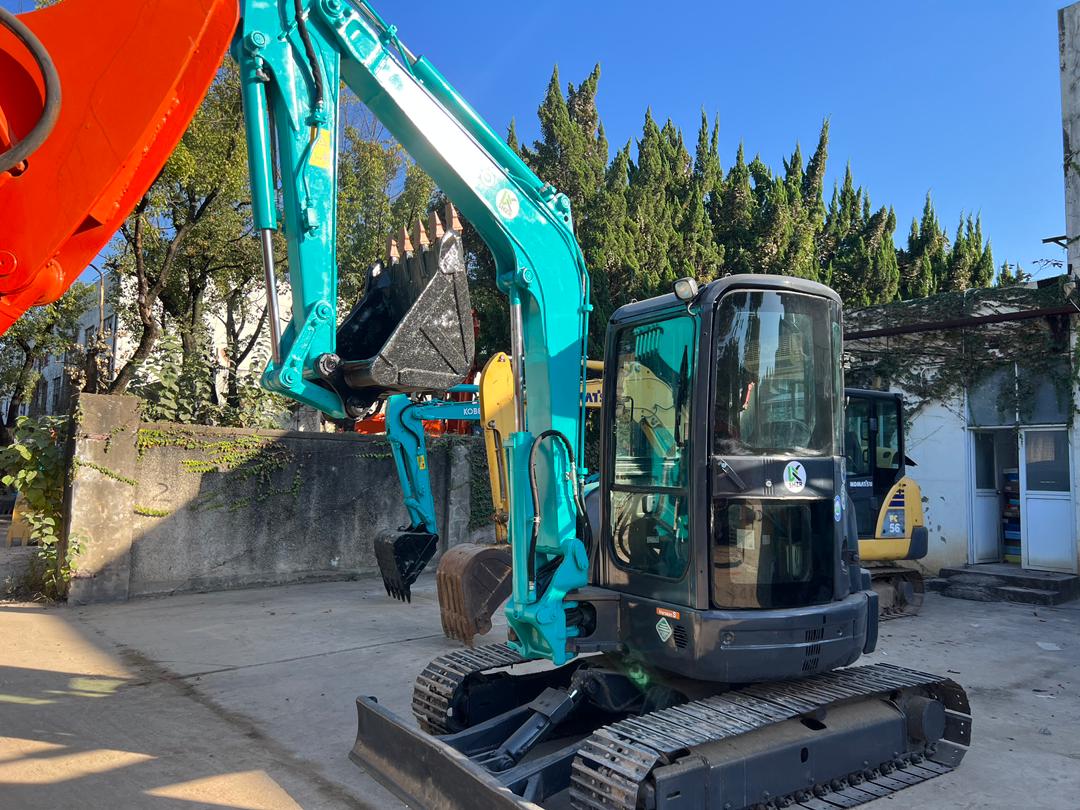Mini Excavadora Kobelco 55 SR Seminueva - Imagen 2