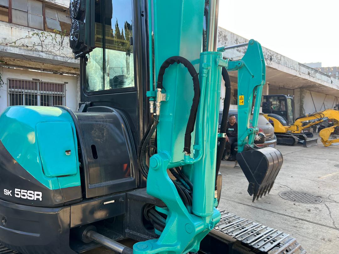 Mini Excavadora Kobelco 55 SR Seminueva - Imagen 7