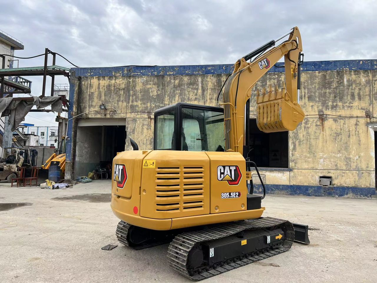 Mini Excavadora CAT 305E2 Seminueva - Imagen 4